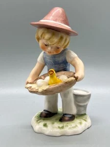 Goebel de Lore Kinderland 2 Estatuilla Niño con Pollina y Huevos en Cesta TM6 #287 - Imagen 1 de 9