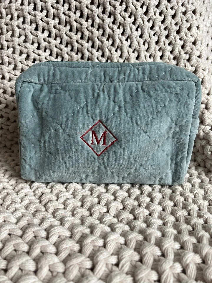 Pottery Barn косметический макияж сумка синий выстеганный бархат шелк с монограммой "M" - Изображение 1 из 1