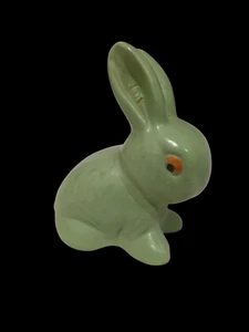 Vintage Stupsnasenhase Kaninchen Figur in mattgrüner Glasur - Made in England - Bild 1 von 3