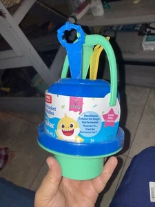 Kleine Kinder Nickelodeon verschüttet großer Blaseneimer für Mehrkind Babyhai - Bild 1 von 6