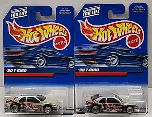 Hot Wheels 2 Stück 2000 '90 T-Bird, 1 Chrom, 1 Gold Chrom - Bild 1 von 9