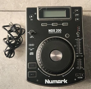 NUMARK DJ NDX200 Professional Tabletop CD PLAYER Mix LOOP Q Digital  - Picture 1 of 11