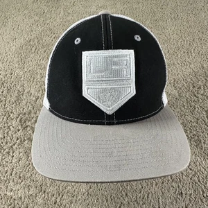 Los Angeles Kings Hat Cap Fitted Mens L/XL Black White NHL Hockey Mesh Flexfit - Picture 1 of 10