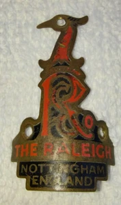 Vintage, Retro THE RALEIGH, NOTTINGHAM ENGLAND Head Badge Headbadge Brass? - Picture 1 of 10