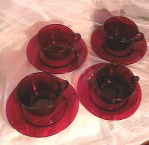 Vintage Set Of 4 Anchor Hocking Royal Ruby Red Coffee Cups & Saucers - Picture 1 of 1