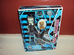 MUÑECA MONSTER HIGH 2024 FRANKIE STEIN CREEPRODUCTION MATTEL SELLADA G3 BOO-ORIGINAL - Imagen 1 de 2