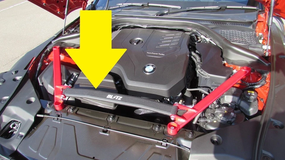 Barra de torre de puntal delantera Blitz para BMW Z4 HF20 HF30 Toyota Supra DB82 DB22 DB42 NUEVO Foto 1 de 2