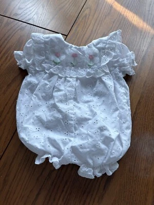 vtg b.t. kids eyelet white collared bubble romper girls 3-6 months - Image 1 of 4