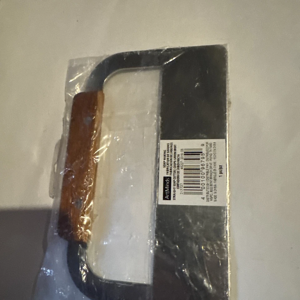 Straight Soap Cutter, Cuts 4-5 oz Soap Bars never used - Image 1 of 4