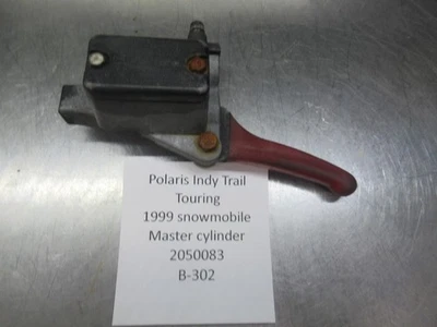 Cilindro maestro de freno Polaris Indy Trail Touring 1999 Foto 1 de 4