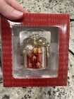 Nieuwe aanbiedingfitz and floyd Shiny Red Shiny Silver Gold Glitter Present Ornament In Box
