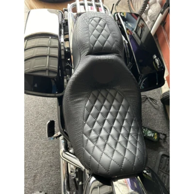Streetglide | Roadglide 2006-2007  Harley-Davidson Seat Cover Only - Image 1 of 4