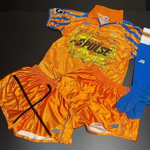MIZUNO Shimizu S-Pulse Soccer Uniform Set Orange Size O - Rare Collectible - Picture 1 of 24