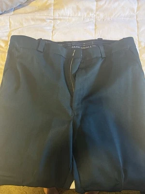 Pantalón Pequeño Horace Hombre Poliéster Verde Bosque Talla 40 Cintura Foto 1 de 4