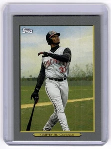 2020 Topps Turkey Red Ken Griffey Jr. Cincinnati Reds #TR-15 - Picture 1 of 2