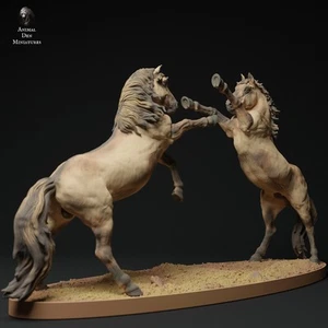 Konik Stallions Fight – 3D Printed Model - Unpainted - Animals Miniatures - Imagen 1 de 3