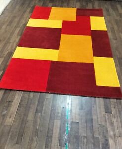 Handmade Tufted carpets in size- 5 x 7 ft, 5 x 8 ft, 6 x 9 ft, 8 x 10 ft, 8 x 11