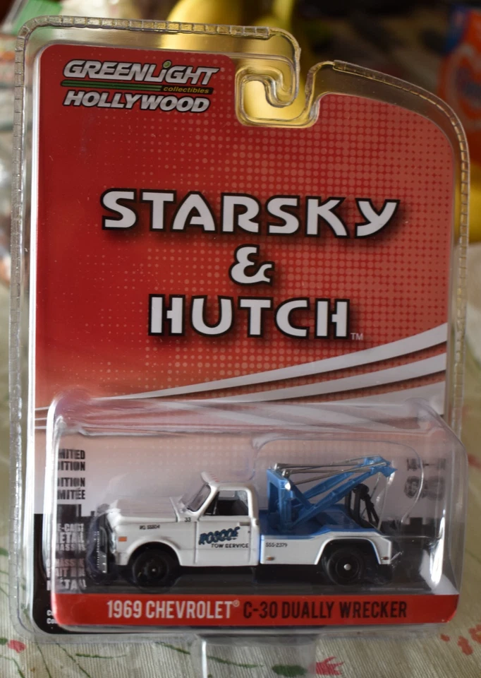 GREENLIGHT 44955B 1 64 1969 CHEVROLET C-30 DUALLY WRECKER/TOW TRUCK