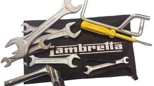 KIT DE HERRAMIENTAS PRÁCTICO LAMBRETTA Y BOLSA NEGRA 13 PIEZAS HÉLICE, TENSOR DE ENCHUFE, CONTROLADOR DE TORNILLO NUEVO - Imagen 1 de 3