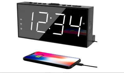 Reloj Despertador para Dormitorio, 2 Alarmas Fuerte LED Pantalla Grande Reloj con Carga USB Foto 1 de 4