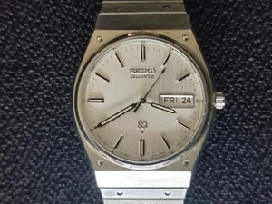 SEIKO SQ 7123 7170 QUARZUHR SILBERGRAUES ZIFFERBLATT & STAHLBAND EIN VINTAGE KLASSIKER - Bild 1 von 10
