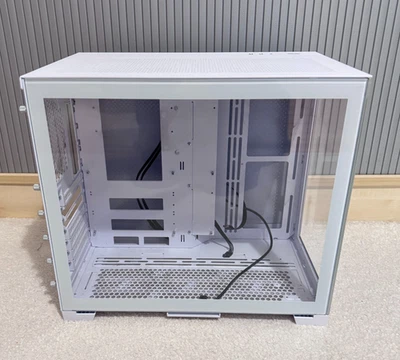 Lian-Li O11 Dynamic Mini (ATX) Gehäuse mit Netzteil und CPU Kühlung - Bild 1 von 4