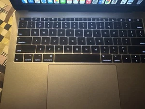 Mint 2017 Apple MacBook Pro 13in i7 3.5GHz–16GB RAM 512GB SSD Grey- 214 Cycle - Photo 1/5