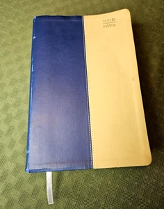 NVI - NIV Biblia Bilingue - Spanish English Edition, Leathersoft Azul, 2011 Vida - Picture 1 of 14