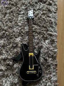 Guitar Hero Live Guitar and Strap (Wireless Controller) Xbox One *No Dongle* - Picture 1 of 3