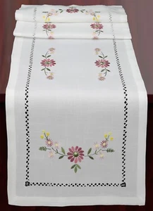 Creative Linens Spring Summer Embroidered Daisy Flower Table Cloth Runner Topper - Picture 1 of 9