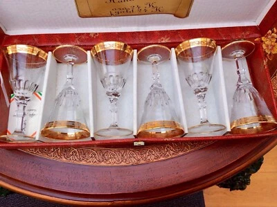 Set of 6 Vintage Murano Medici Wine Glasses - Gold 24 carats rims brand new  - Image 1 of 4