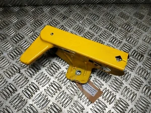 Renault Trafic 2.0 Vivaro 2006-14 Front Wing Mount Right O/S Yellow 7751477664 - Picture 1 of 9