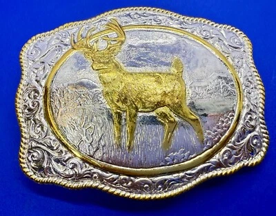 Hebilla de cinturón de dos tonos crumrine vintage de cazadores de ciervos de pie Buck en la naturaleza Foto 1 de 4