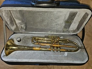 Bach TR300 Trumpet w/ Case & Mouthpiece, USA, Good Playing Condition - Picture 1 of 21