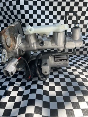 Lexus Rx 400h 2004-2008 cilindro maestro OEM Foto 1 de 4