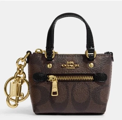 Bolso de Mano Coach Mini Galería Dije Firma Lona Llavero Monedero Nuevo con Etiquetas CG605 Foto 1 de 4