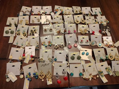  Joyería de moda 50 juegos de pendientes estilos mixtos lote de 50 pendientes a granel  Foto 1 de 2