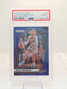 2024 Panini Prizm WNBA SOPHIE CUNNINGHAM Blue Velocity PSA 10 GEM MINT POP 3 - Foto 1 di 1