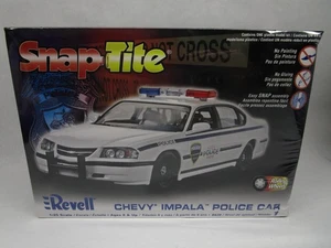 Revel Chevy Impala Polizeiauto. Easy Kit 1:25 #85-1928 Factory Sealed Warped Box - Bild 1 von 5