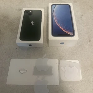 Boîtes Apple iPhone - LOT boîtes vides uniquement - Photo 1 sur 2