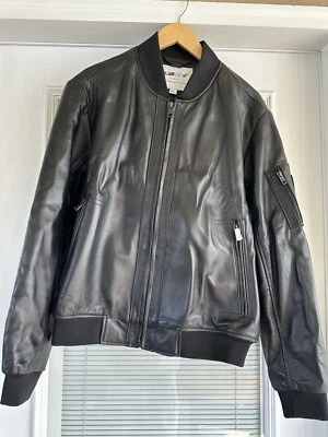 Chaqueta de cuero básica William Rast Moto para hombre, negra, mediana (talla L) Foto 1 de 4