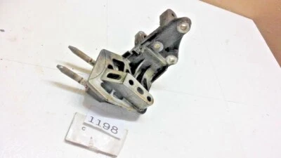 2001-2005 honda civic 1.7l a/t m/t  bracket alternator engine mount oem d67 - Image 1 of 3