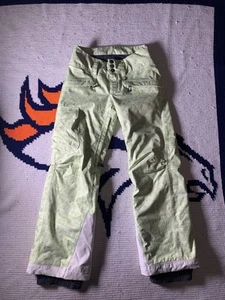 Patagonia H2No Women’s Snow Pants Size XS Green White/ Snowboarding Skiing!! - Picture 1 of 11