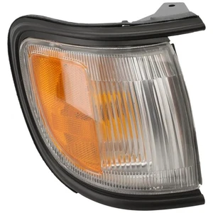 New Right Corner Light Fits Nissan By NI2551130 261100W026 - Picture 1 of 3