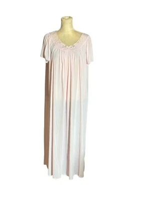 Vintage Miss Elaine Blush Pink Nightgown Embroidered Cottagecore Lingerie Classi - Image 1 of 4