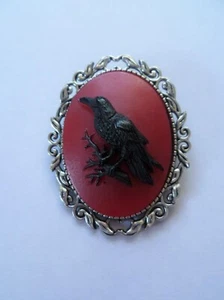 Gothic Black Raven Cameo Brooch, Halloween Pin - Picture 1 of 3