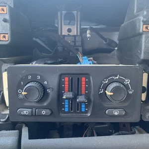 10370034 ✅ 03-06 Silverado Tahoe Sierra Yukon AC Heat Temperature Control Switch - Bild 1 von 1