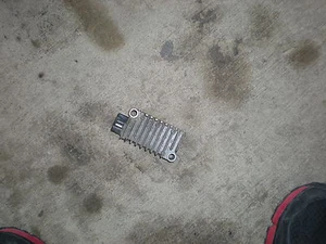 1999 Yamaha TTR 250 TTR250 Regulator Recitifier - Bild 1 von 1