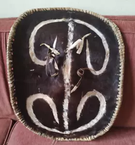 Vtg African Tribal Warrior Shield Luo Tribe Leather Antique Weapons Decor - Picture 1 of 9