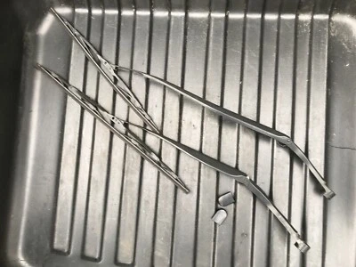 INFINITI FX30D FX35 FX37 FX50 2010 CONJUNTO DE LIMPADOR DE PARA-BRISA BRAÇO LIMPADOR DE PARA-BRISA - Imagem 1 de 4